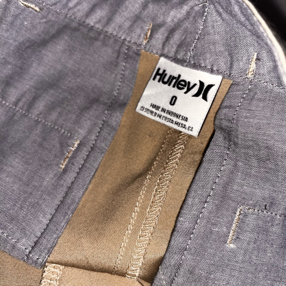 Hurley size 0 booty shorts in khaki